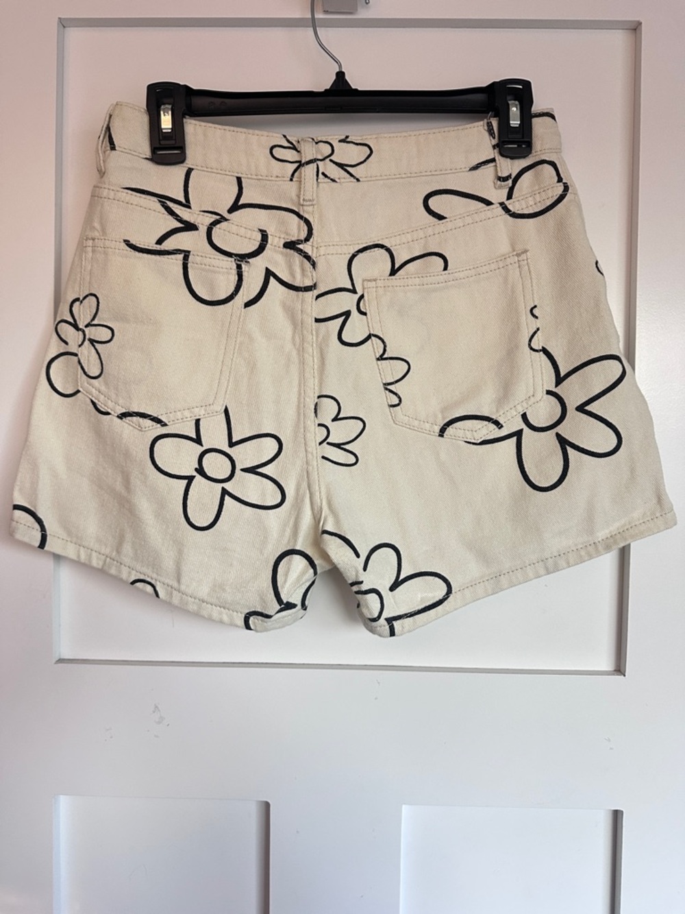Cream Floral-Print High-Rise Jean Shorts Vintage Vibe Summer - Picture 5 of 6